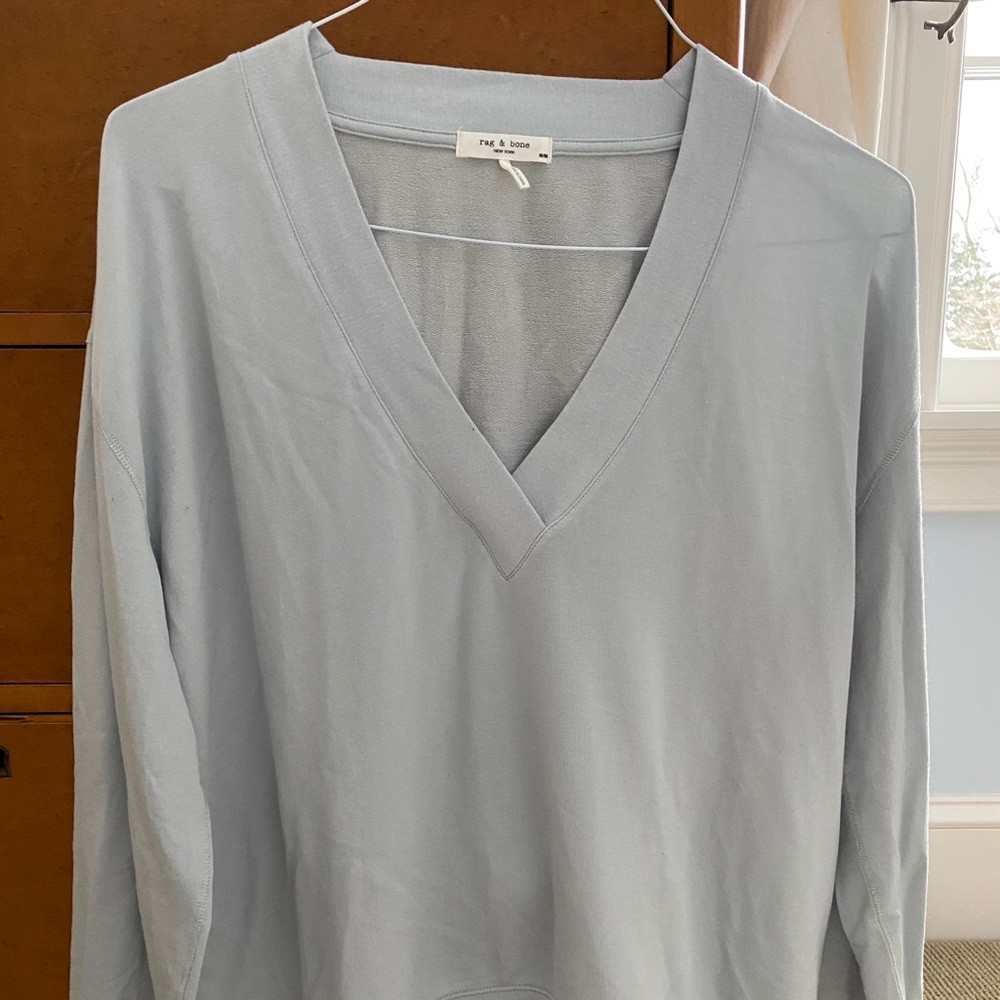 Rag and Bone pull-over sweatshirt, V neck, M